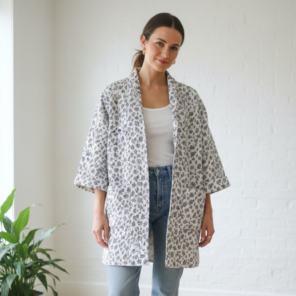 Quilted Floral Jacket Women's Bobbie Wren White Black 100% Cotton S with Belt